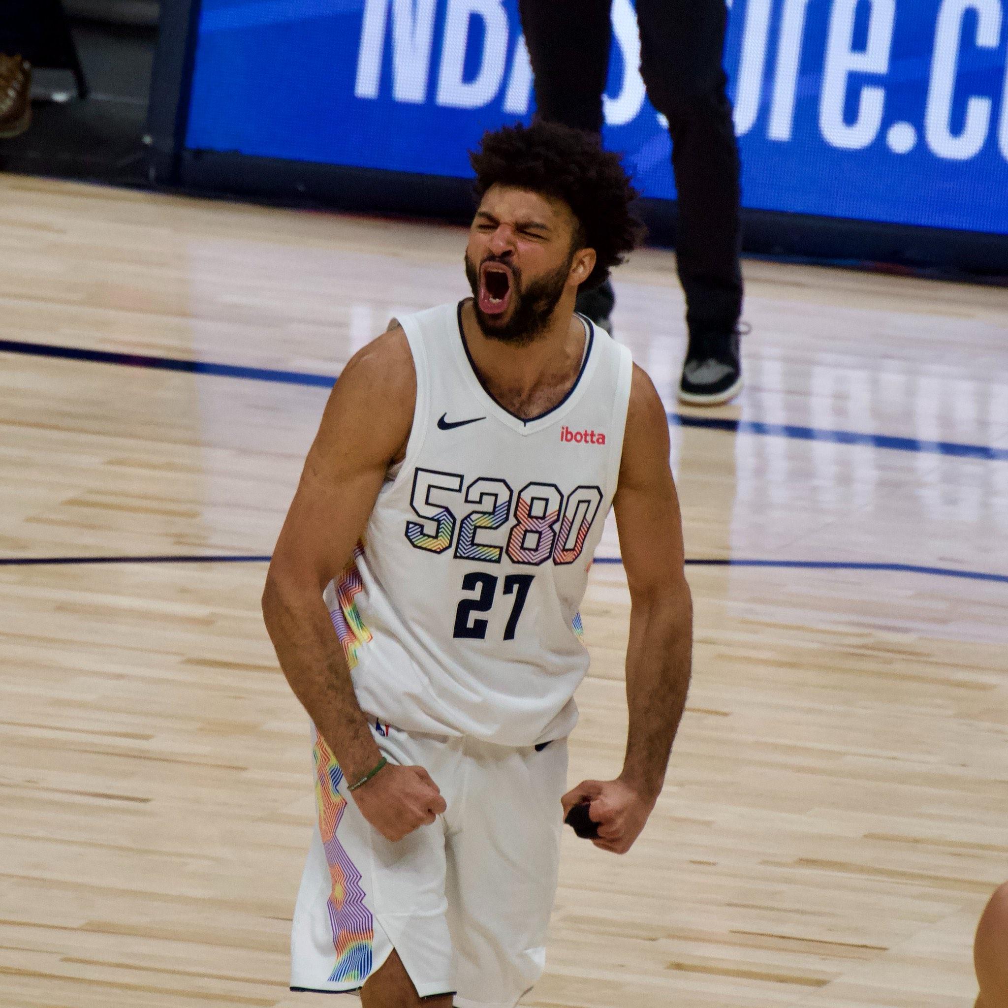 包含穆雷连续十二场比赛得分超过出色发挥，利物浦不断突破！观众掌声雷动的词条九游体育